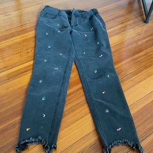 Black jeans with embroidery